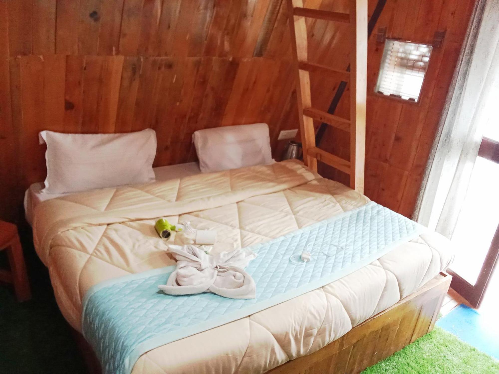 Holiday park Kaira Huts *