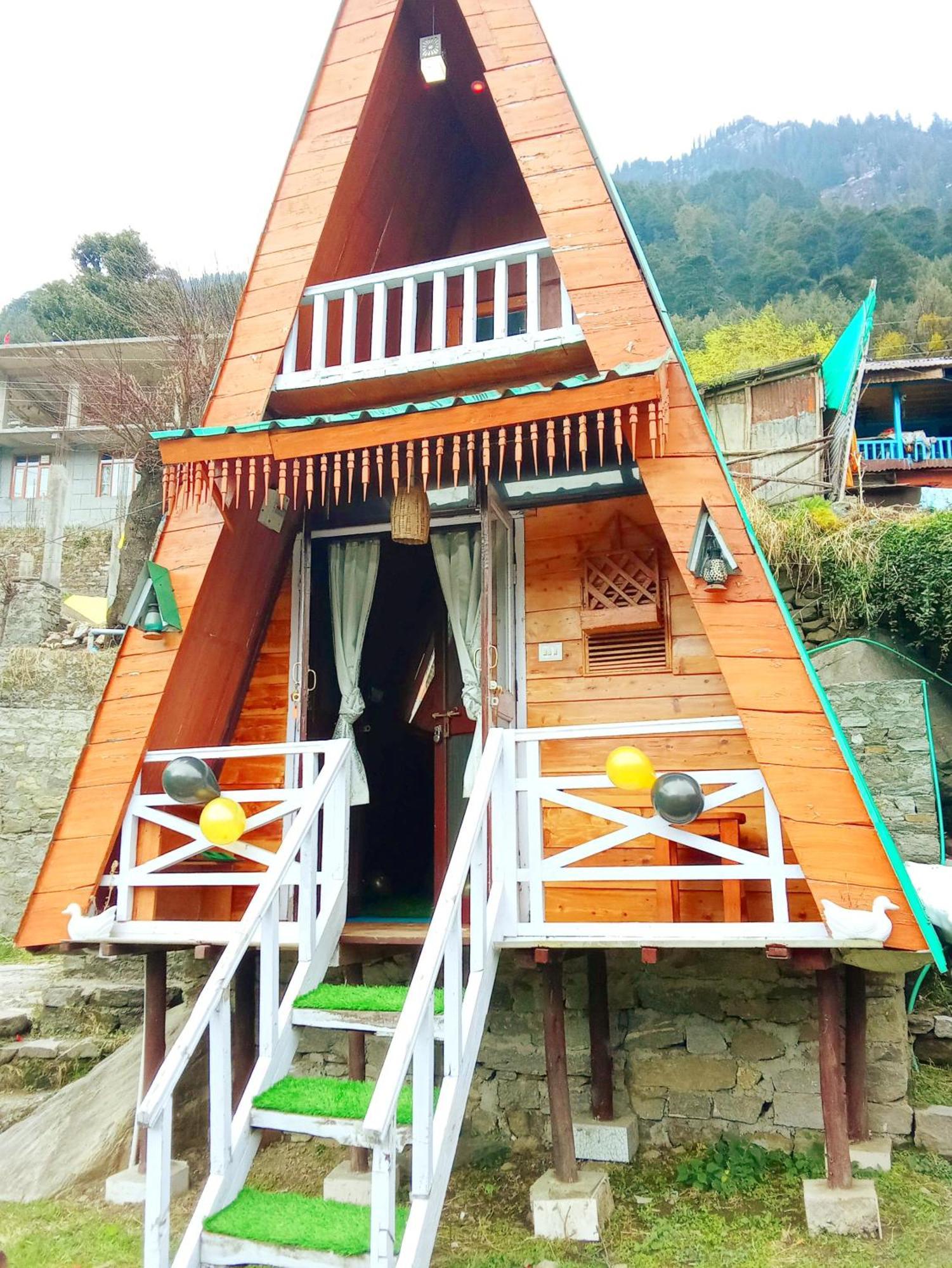 Kaira Huts Holiday park *